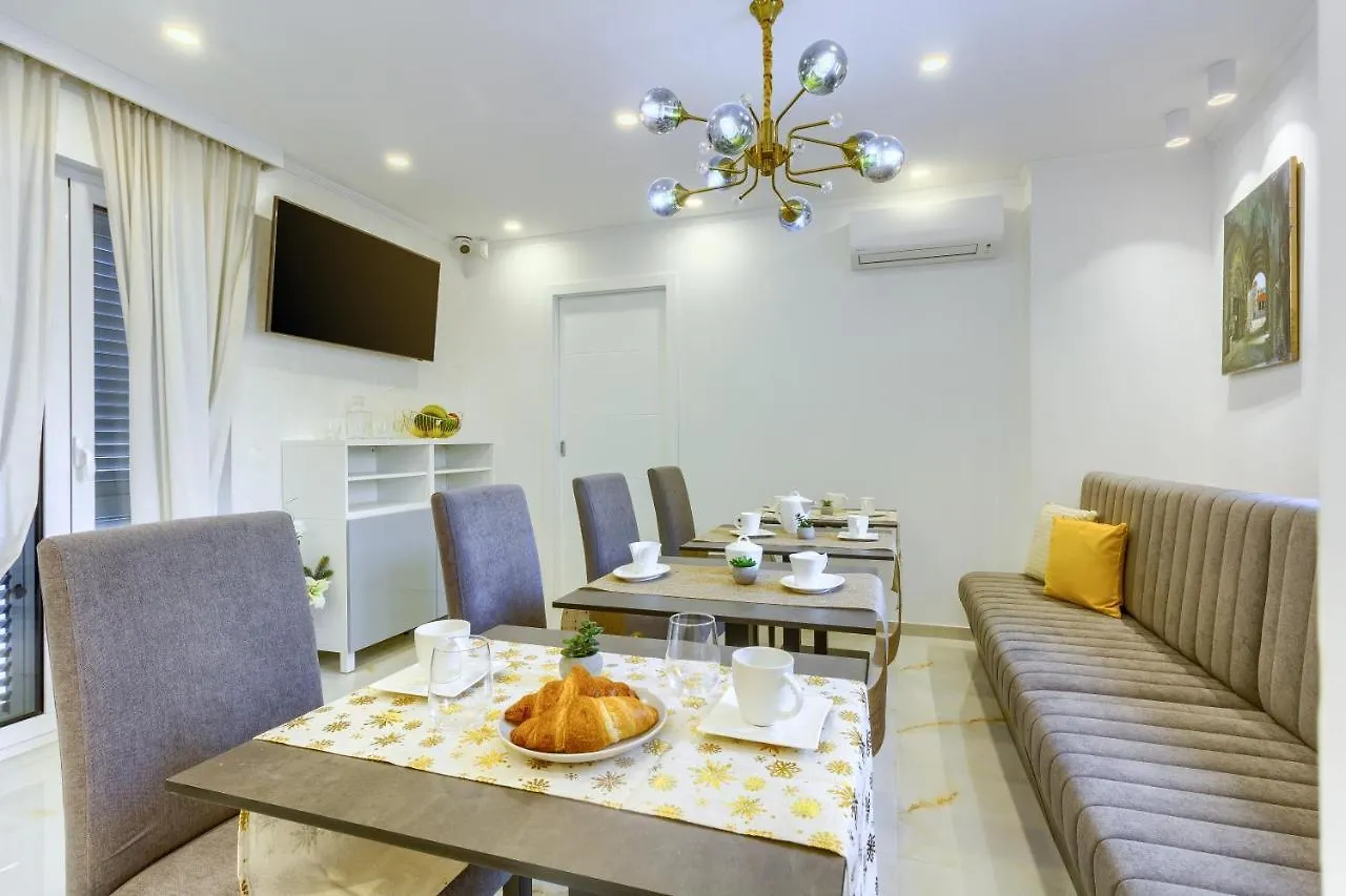 Luxury Bed & Breakfast Rooms Irini, In The Heart Of 斯普利特 克罗地亚