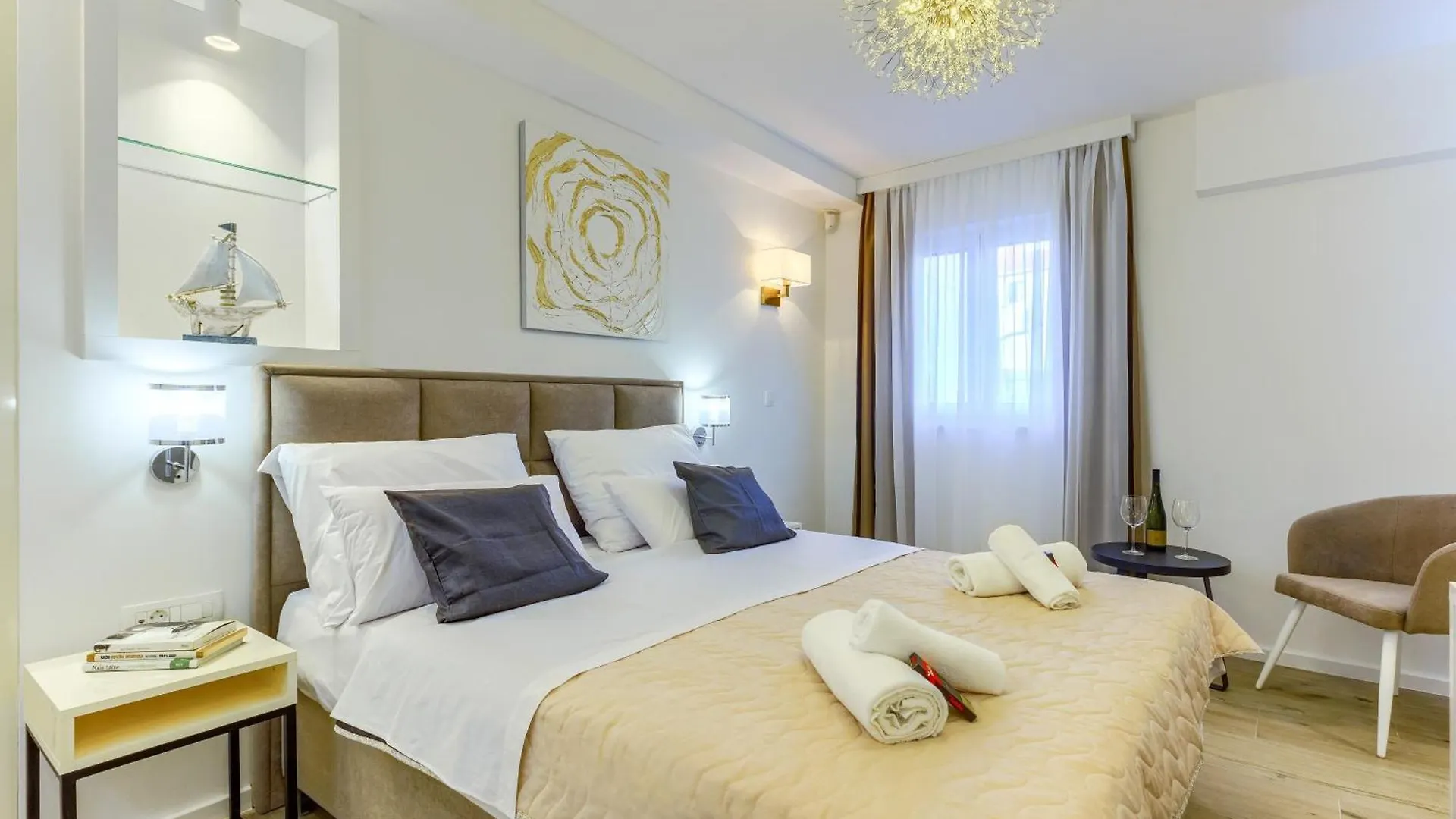 Luxury Bed & Breakfast Rooms Irini, In The Heart Of 斯普利特 0*,