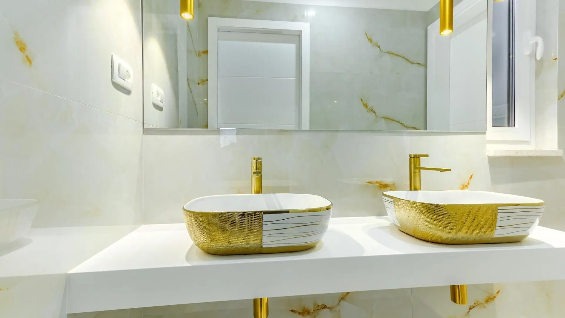 Luxury Bed & Breakfast Rooms Irini, In The Heart Of 斯普利特