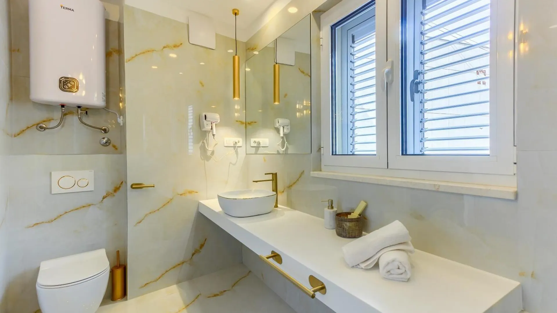 Luxury Bed & Breakfast Rooms Irini, In The Heart Of 斯普利特 0*,