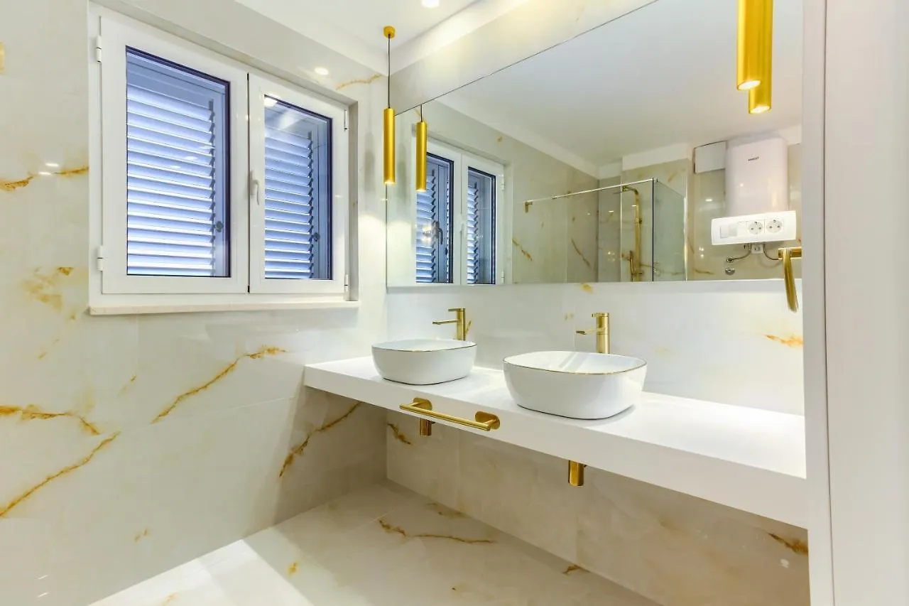 Luxury Bed & Breakfast Rooms Irini, In The Heart Of ספליט קרואטיה