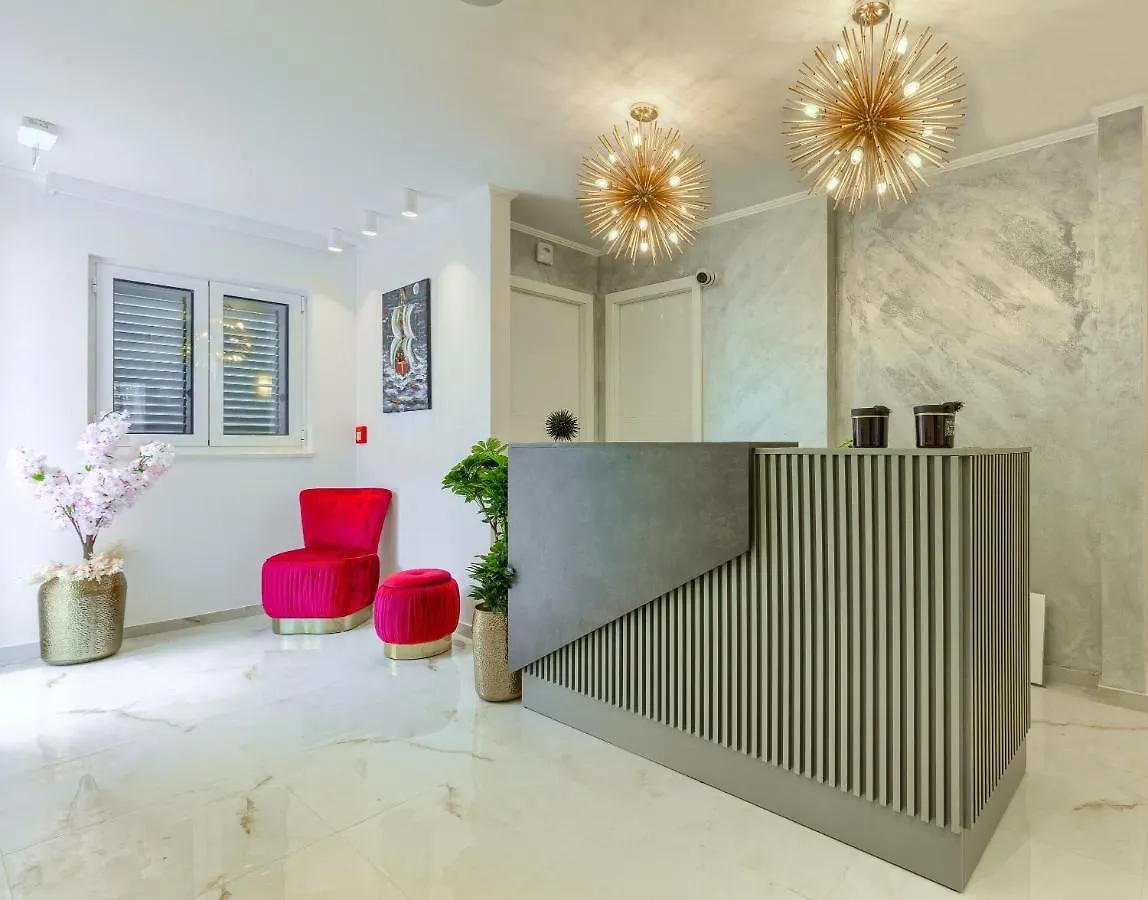 Luxury Bed & Breakfast Rooms Irini, In The Heart Of ספליט