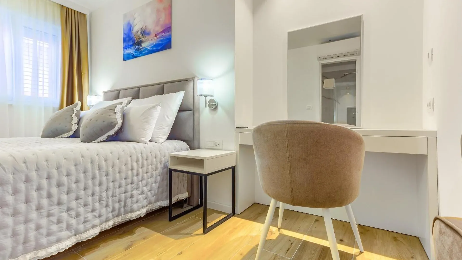 Luxury Bed & Breakfast Rooms Irini, In The Heart Of ספליט