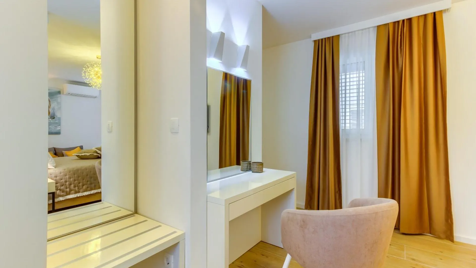 Luxury Bed & Breakfast Rooms Irini, In The Heart Of ספליט קרואטיה