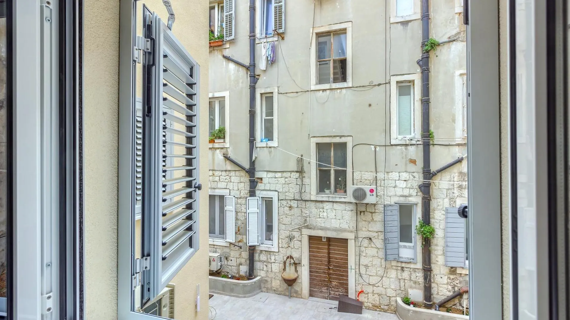 Luxury Bed & Breakfast Rooms Irini, In The Heart Of ספליט
